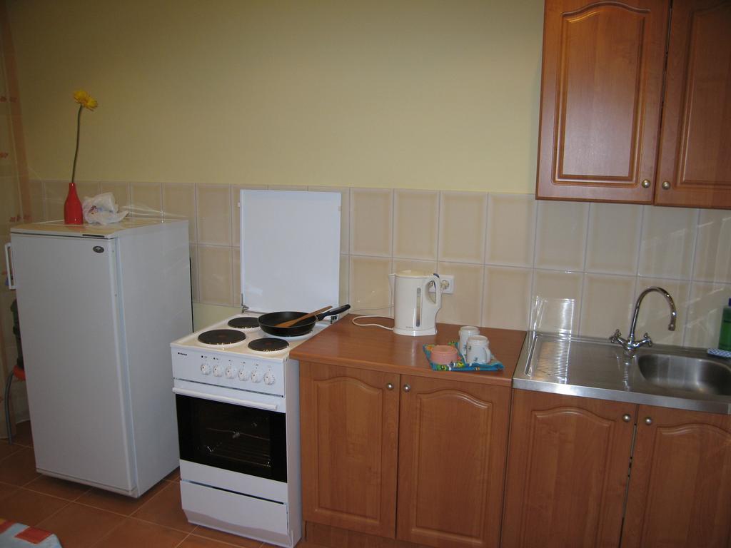 Hotel Service Predslava On Antonovicha Street Kiev Chambre photo