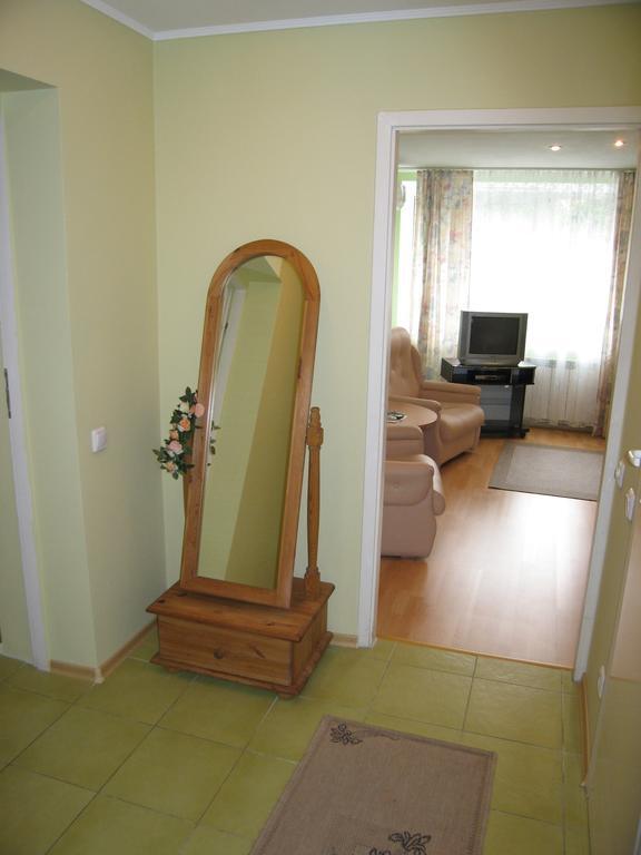 Hotel Service Predslava On Antonovicha Street Kiev Chambre photo