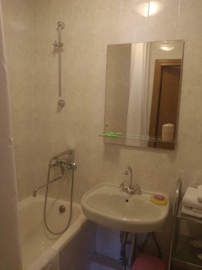 Hotel Service Predslava On Antonovicha Street Kiev Extérieur photo